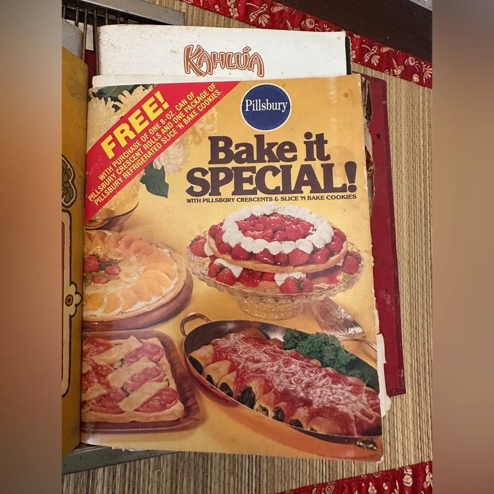 Betty Crocker Creative Recipe Binder Bisquick 13 Books Jesse Jones Box Corp RARE